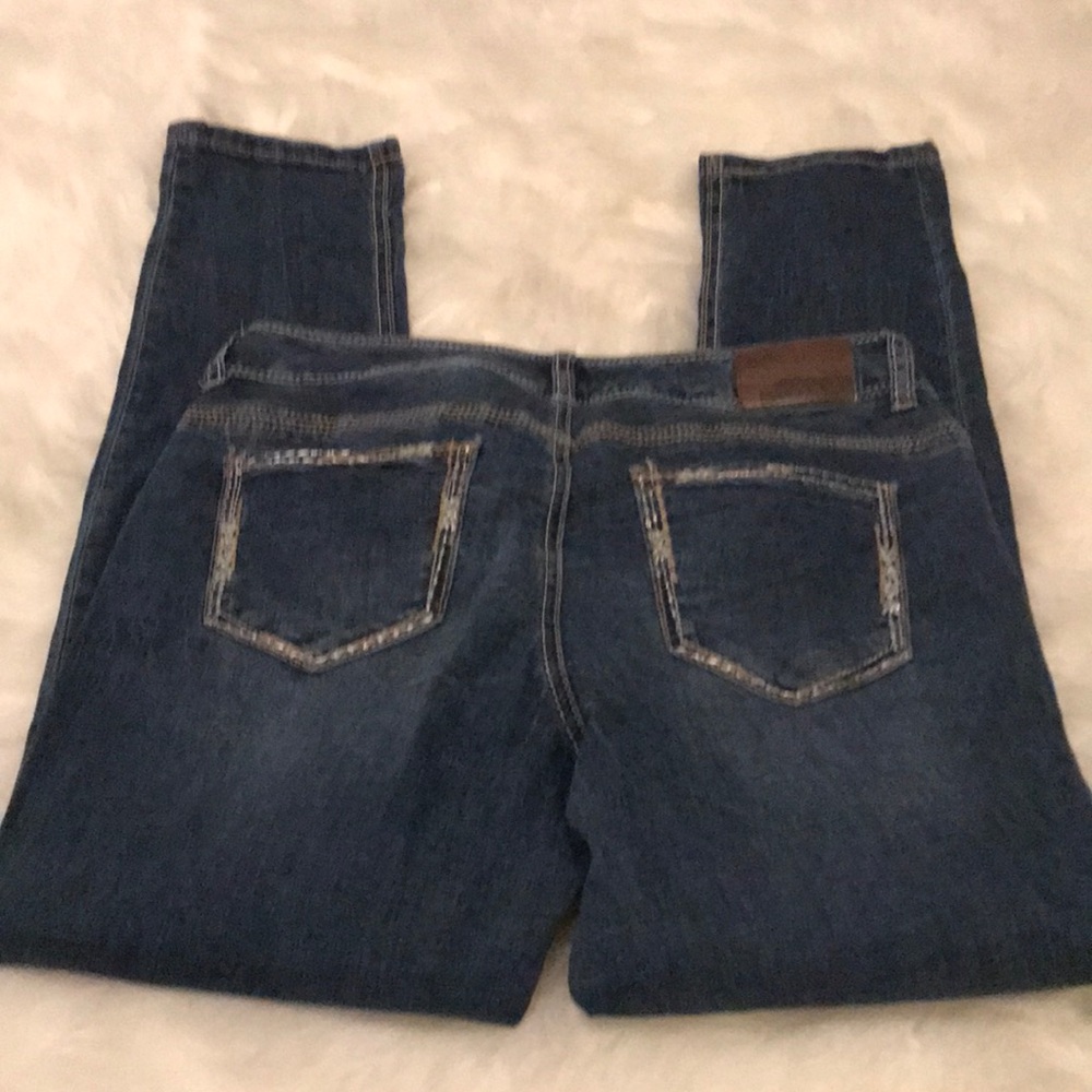 Distressed jeans - Picture 4 of 5